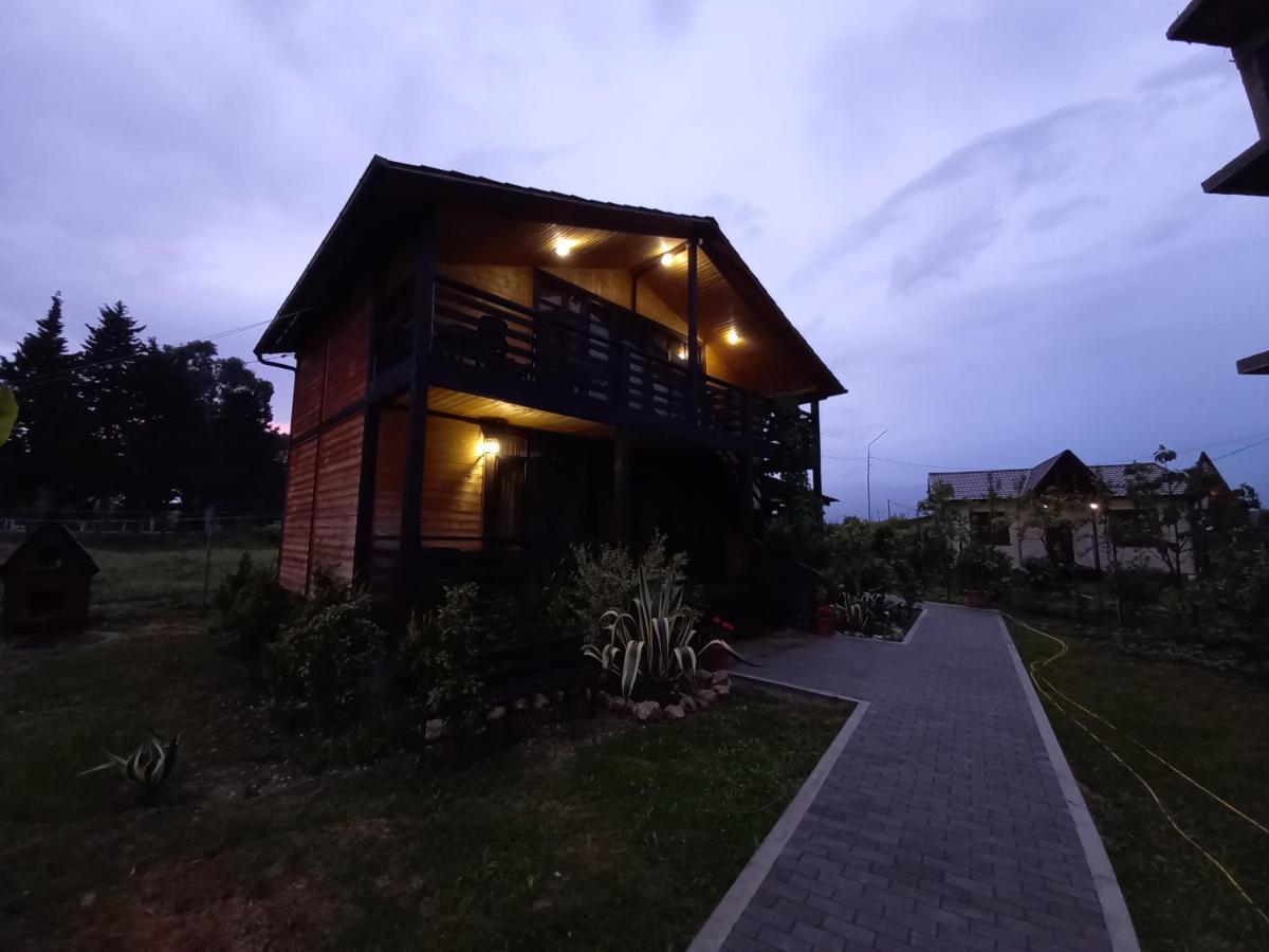 Гостевой Дом Фазенда Hotel Pizunda Exterior photo